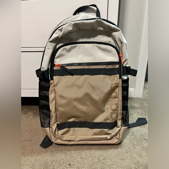 Brand new adidas book bag - Picture 1 of 4